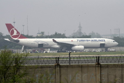 Самолет Turkish Airlines экстренно приземлился в Канаде из-за угрозы взрыва