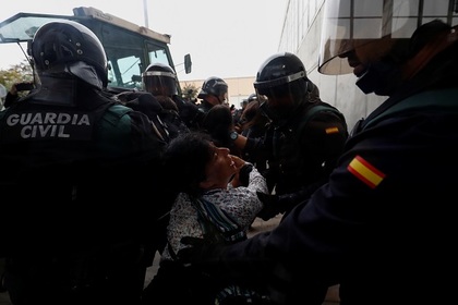 В Испании рассказали о задержаниях во время беспорядков в Каталонии