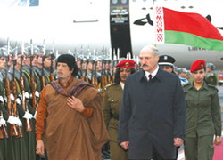 Лукашенко  расплачивается за любовь к кровавым режимам
