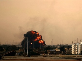 Каддафи ввел танки в Бенгази