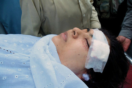 Напавшим на пакистанскую правозащитницу талибам дали пожизненный срок