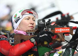 Домрачева заняла второе место в гонке преследования в Эстерсунде