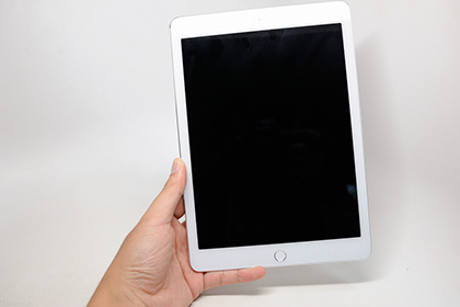 В Сеть утекли возможные снимки iPad Air 2 с сенсором Touch ID