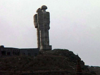 В Турции начали сносить памятник дружбы с Арменией