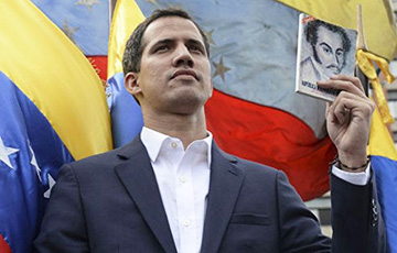 Хуан Гуаидо прибыл в столицу Колумбии на встречу Группы Лимы по Венесуэле