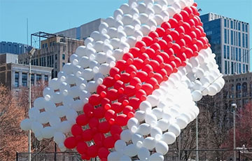 Беларусы Бостона вышли на масштабную акцию в честь Дня Воли