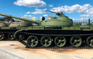 Московия начала странную переброску танков Т-62