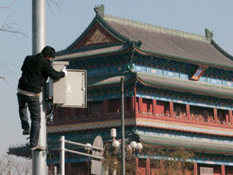 Китайца арестовали за фото с площади Тяньаньмэнь в интернете