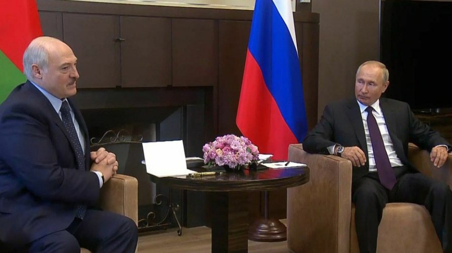 Путин и Лукашенко пять часов обсуждали сотрудничество, но заявлений не сделали