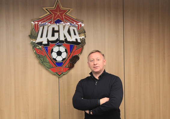 Бывший тренер БАТЭ вошел в штаб ЦСКА и улетел на первый сбор в Испанию