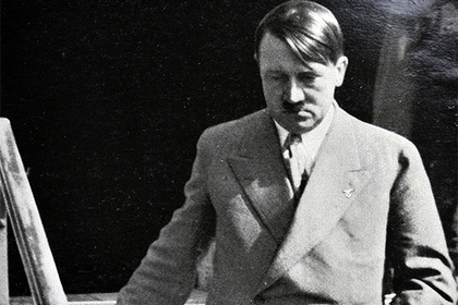 За месяц до смерти Гитлеру заочно предъявили обвинения в военных преступлениях