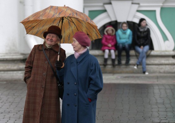 ООН: В Беларуси женщины живут в среднем на 12 лет больше мужчин