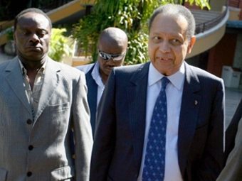 Экс-диктатору Гаити запретили покидать страну