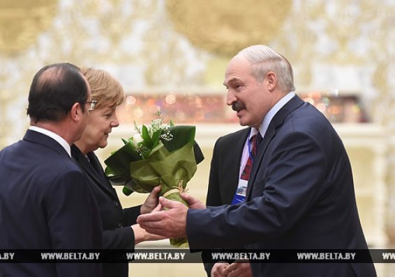 Лукашенко: Беларусь заинтересована в возобновлении полноценного политического диалога с Германией
