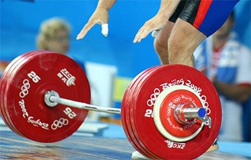 Белорусского штангиста поймали на употреблении сразу четырех видов допинга