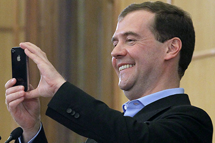 Медведев сообщил о миллионе подписчиков в Instagram