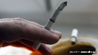 Минздрав выступает за резкое подорожание сигарет