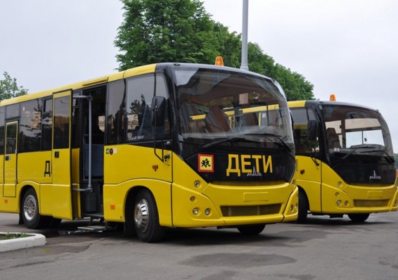 Беларусь хочет поставлять в Новосибирск школьные автобусы и сельхозтехнику