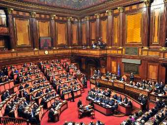 Главу почтовой службы Сената Италии арестовали за торговлю кокаином
