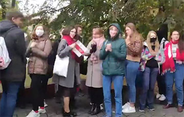 Студенты МГЛУ вышли на акцию солидарности
