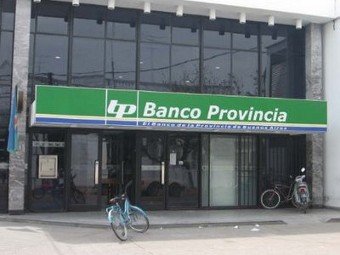 Грабители отметили Новый год взломом банка в Буэнос-Айресе