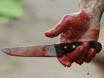 Минчанин нанес себе 12 ударов ножом и выпрыгнул из окна