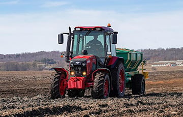 МТЗ показал трактор «Беларус» после ребрендинга