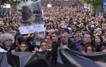 Белград охватили массовые протесты