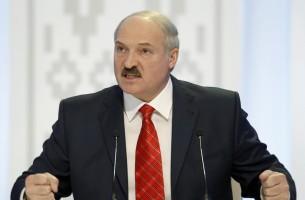 Количество доверяющих Лукашенко в Беларуси вновь превысило число не доверяющих