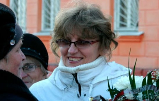 Бобруйская активистка пригласила главного идеолога на акцию «нетунеядцев»