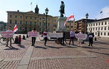 Белорусы Швеции призвали власти страны разорвать экономические связи с режимом Лукашенко