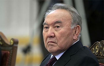 Поверженный и сдувшийся Назарбаев