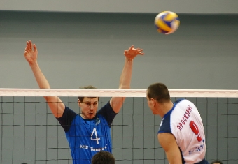 Белорусские волейболисты потерпели два поражения на молодежном чемпионате Европы