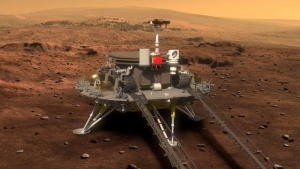 Китайский космический аппарат совершил посадку на Марс. Первые кадры с Красной планеты
