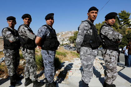 В результате стрельбы в посольстве Израиля в Иордании погиб человек