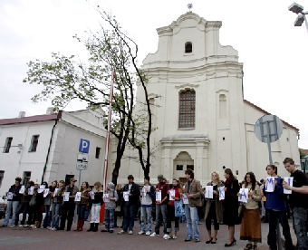 В защиту костела святого Иосифа вышли активисты из Эстонии, Литвы, Украины, России и Грузии