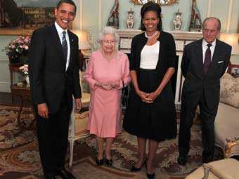 Барак Обама подарил iPod королеве Великобритании