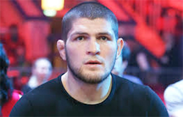 Нурмагомедову отказали в чемпионском поясе UFC