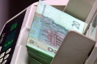 Минфин Беларуси считает сложной задачу обеспечить в 2011 году выплату повышенной зарплаты в бюджетной сфере