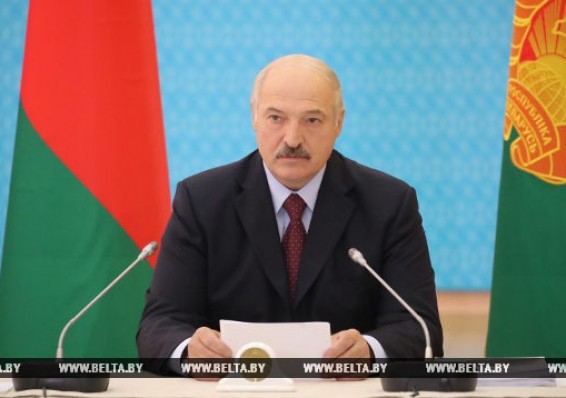 Александр Лукашенко: Недопустимо, чтобы работа на местах скатывалась к формализму и волоките