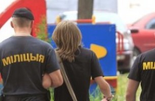 В Минске начались задержания людей