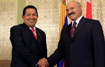 Лукашенко проведет переговоры с Чавесом 16 октября