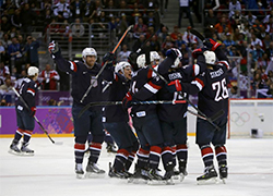 Американские хоккеисты выиграли у россиян в Сочи