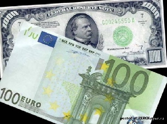 Доллары, евро и российские рубли продолжают дорожать