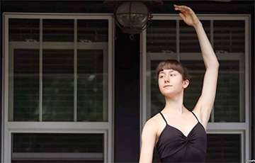 Школьніца з Канады пераехала ў Беларусь, каб вучыцца балету