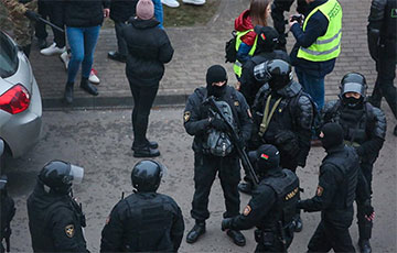 Только в январе по политическим мотивам в Беларуси задержали 873 человека