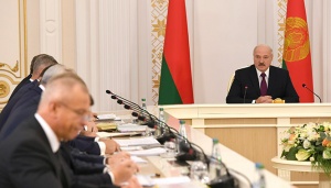 Лукашенко: монополию на алкоголь надо усиливать