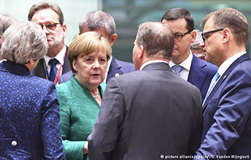 Лидеры ЕС договорились о миграционной политике и санкциях против Москвы