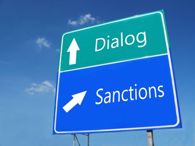Санкции и Беларусь: США смягчают, ЕС почти отменил
