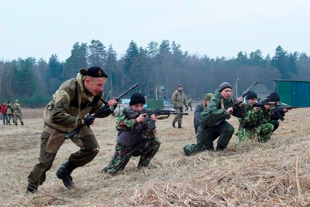 Пророссийские «казаки» провели под Гродно военные сборы для подростков